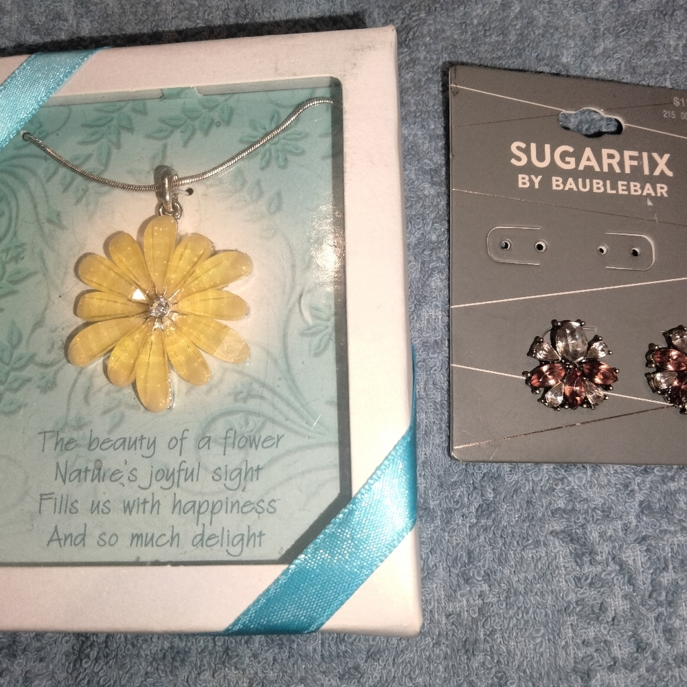 Flower Necklace, Orange & Yellow By DM, 16"New In Gift Box Bauble Bar Earrings